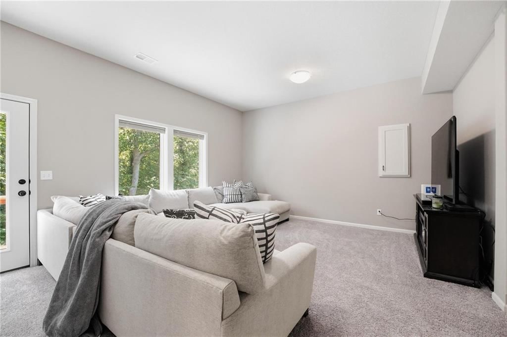 5805 Thousand Oaks Drive — photo 37