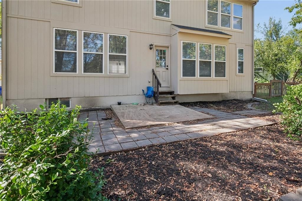 15113 W 156th Terrace — photo 36