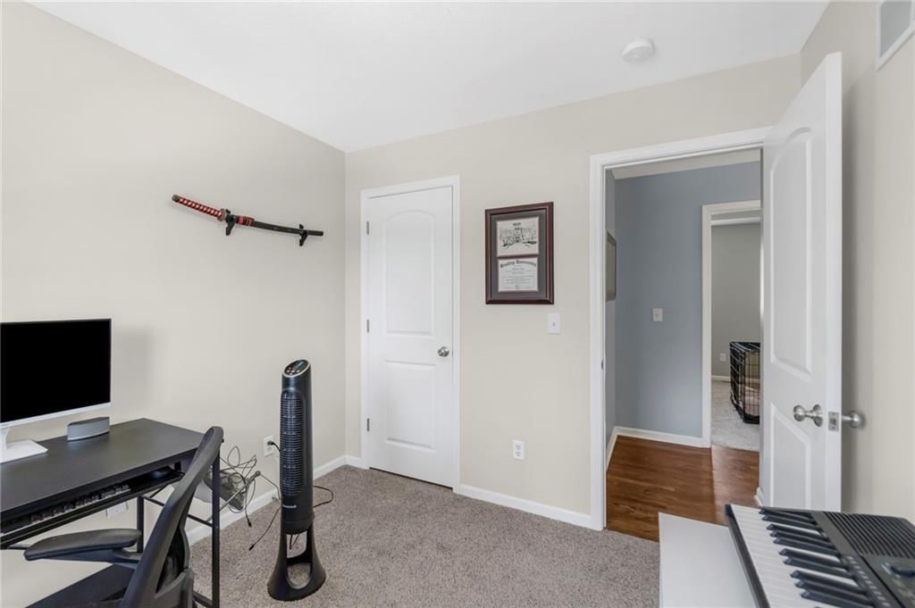 1403 Dickinson Road — photo 17
