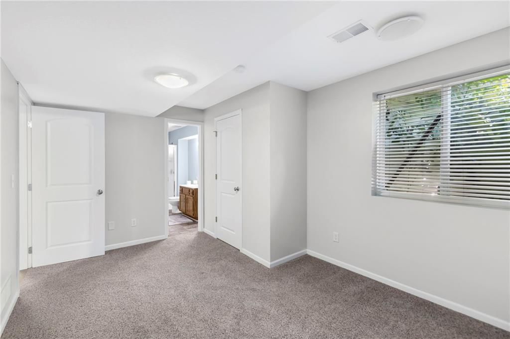 1403 Dickinson Road — photo 23