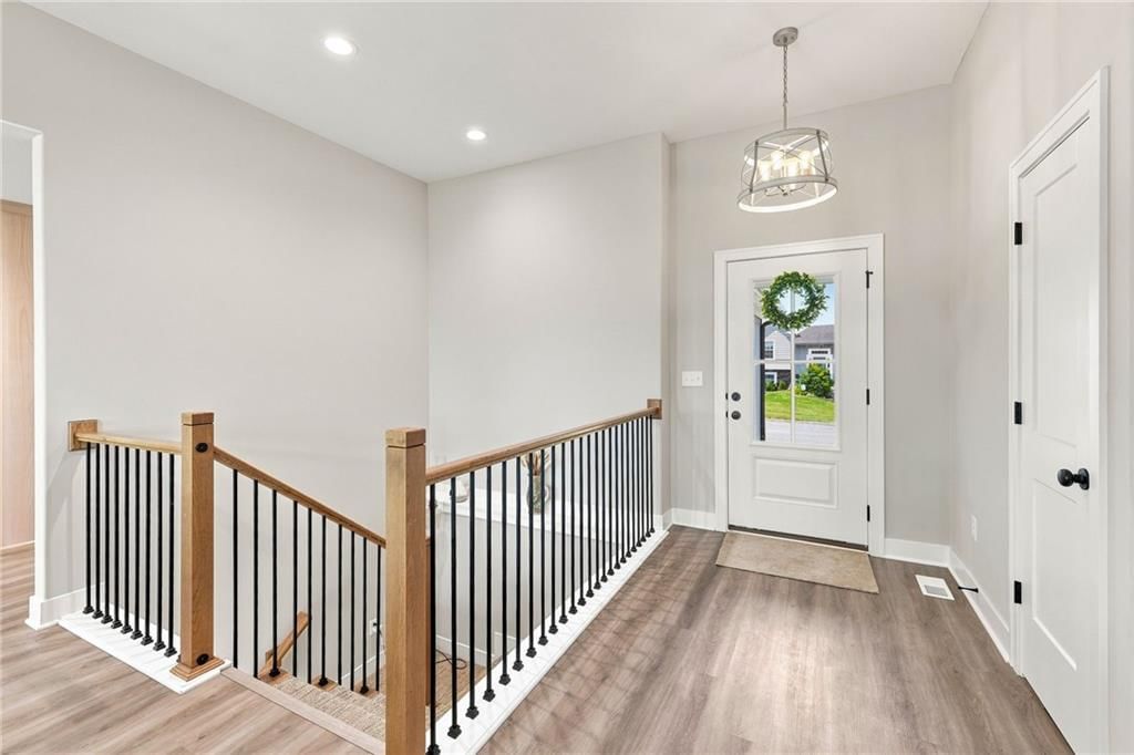 305 S Wilson Street — photo 5