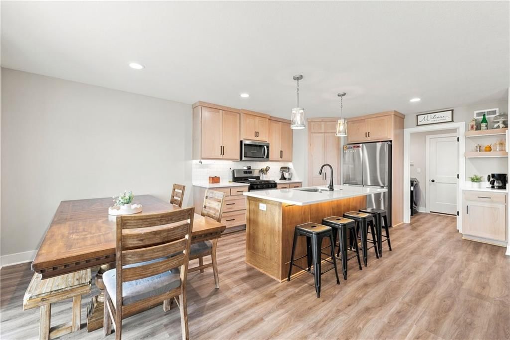 305 S Wilson Street — photo 13