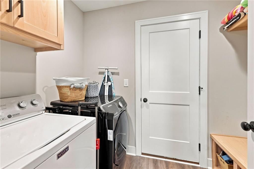 305 S Wilson Street — photo 21
