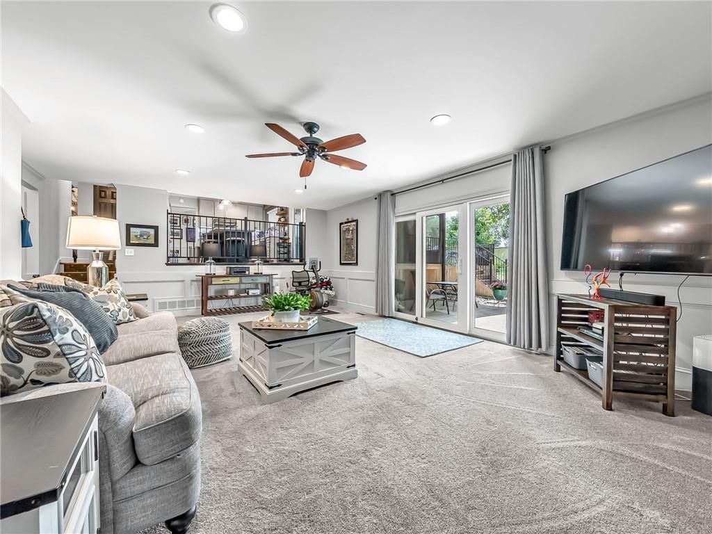 10804 Horton Street — photo 15