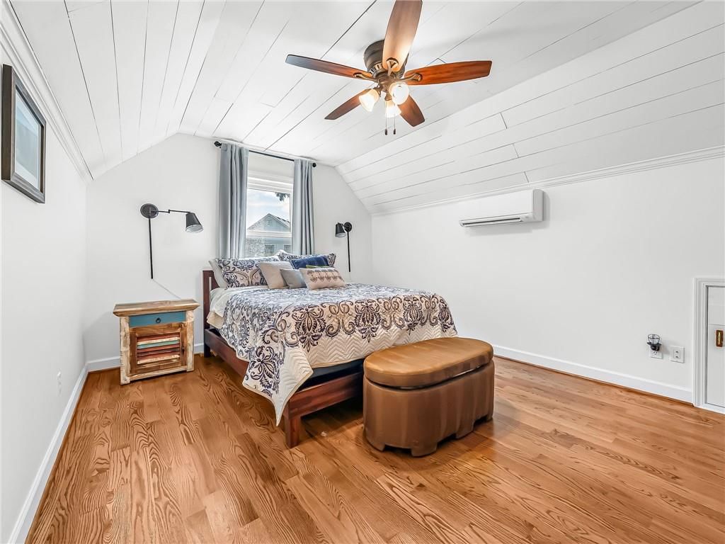 10804 Horton Street — photo 33