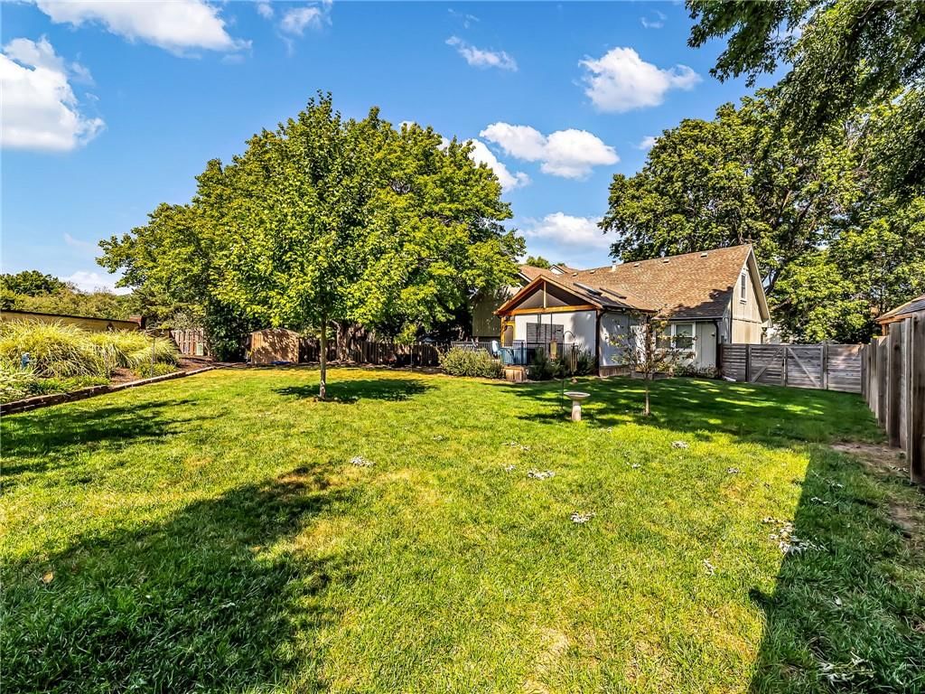 10804 Horton Street — photo 42