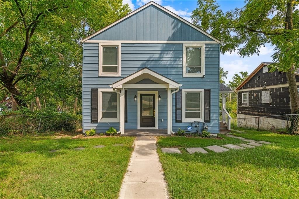 2909 Topping Avenue, Kansas City, MO