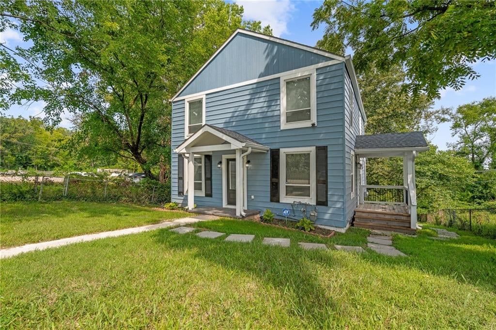 2909 Topping Avenue, Kansas City, MO: listing photo 2