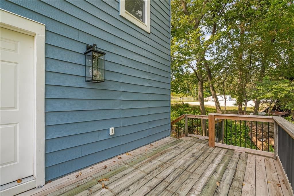 Photo 8 of 33 - 2909 Topping Avenue, Kansas City, MO 64129