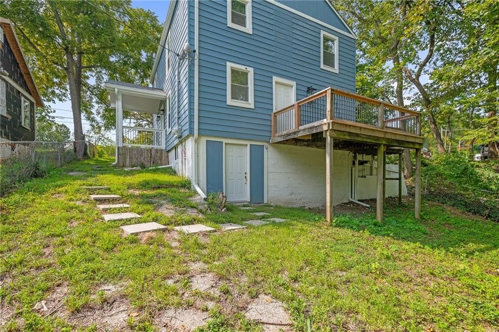 Photo 12 of 33, 2909 Topping Avenue, Kansas City, MO 64129