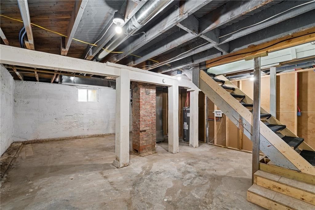 Photo 28 of 33 - 2909 Topping Avenue, Kansas City, MO 64129