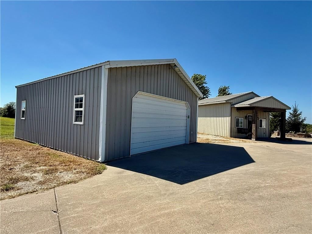 10030 Airfield Lane — photo 5
