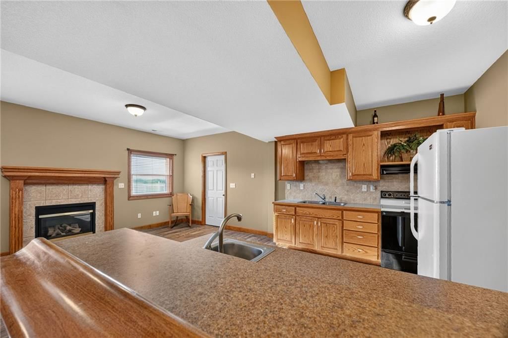 10030 Airfield Lane — photo 42