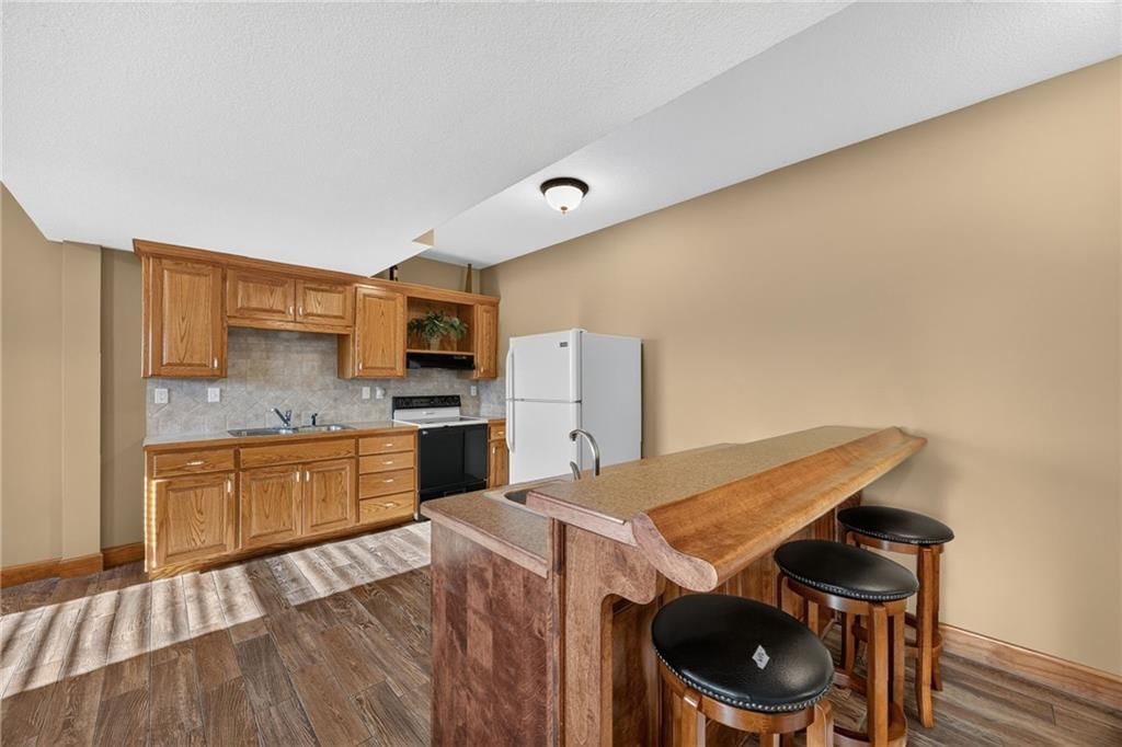 10030 Airfield Lane — photo 44
