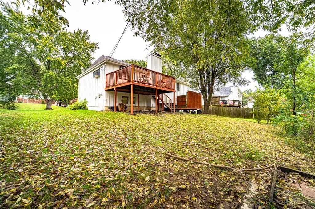 Photo 24 of 25 - 1530 N 85th Terrace, Kansas City, KS 66112