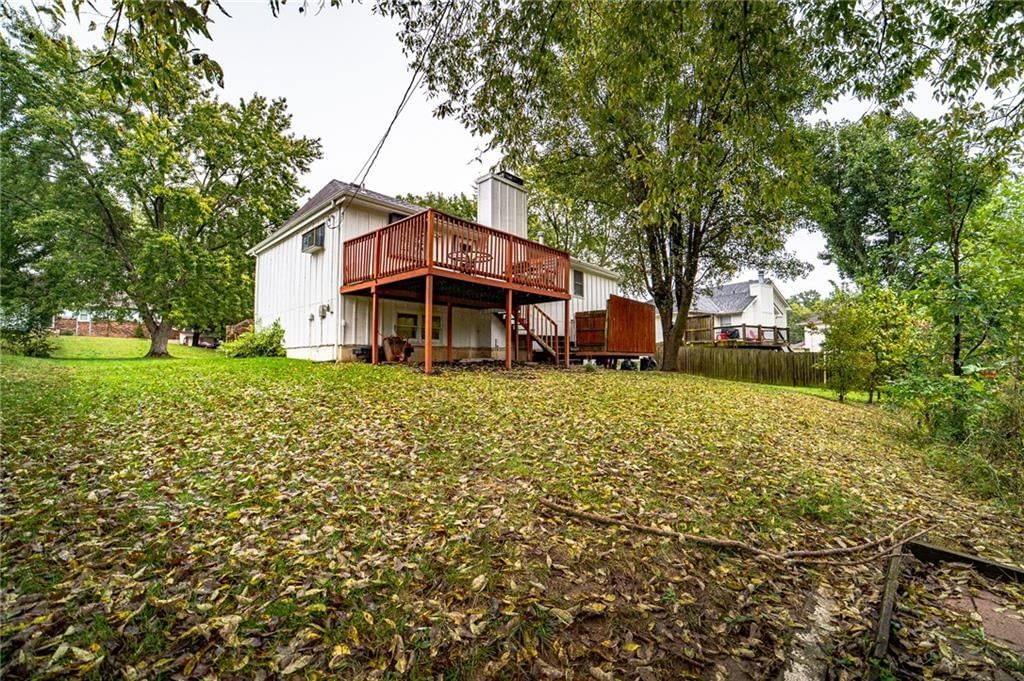 Photo 23 of 25 - 1530 N 85th Terrace, Kansas City, KS 66112