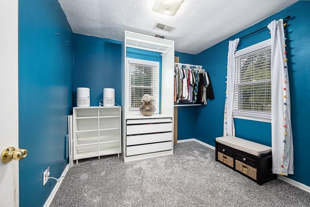 Photo 15 of 27 - 31376 Old KC Road, Paola, KS 66071
