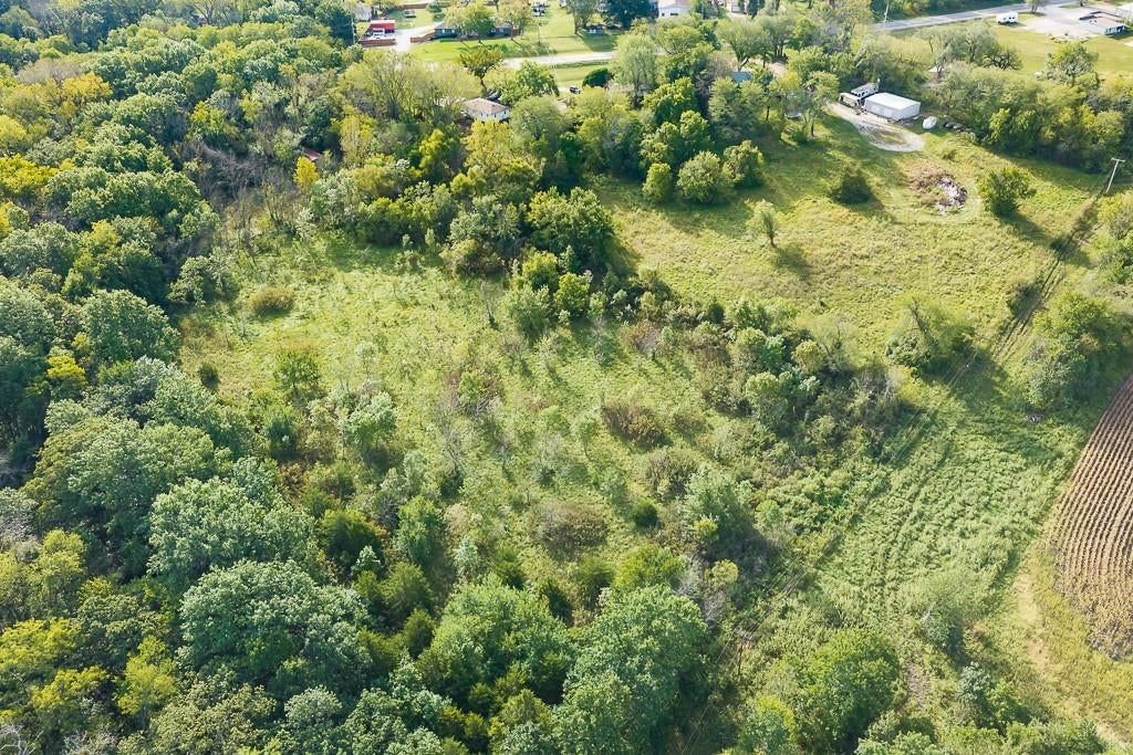 Photo 23 of 27 - 31376 Old KC Road, Paola, KS 66071