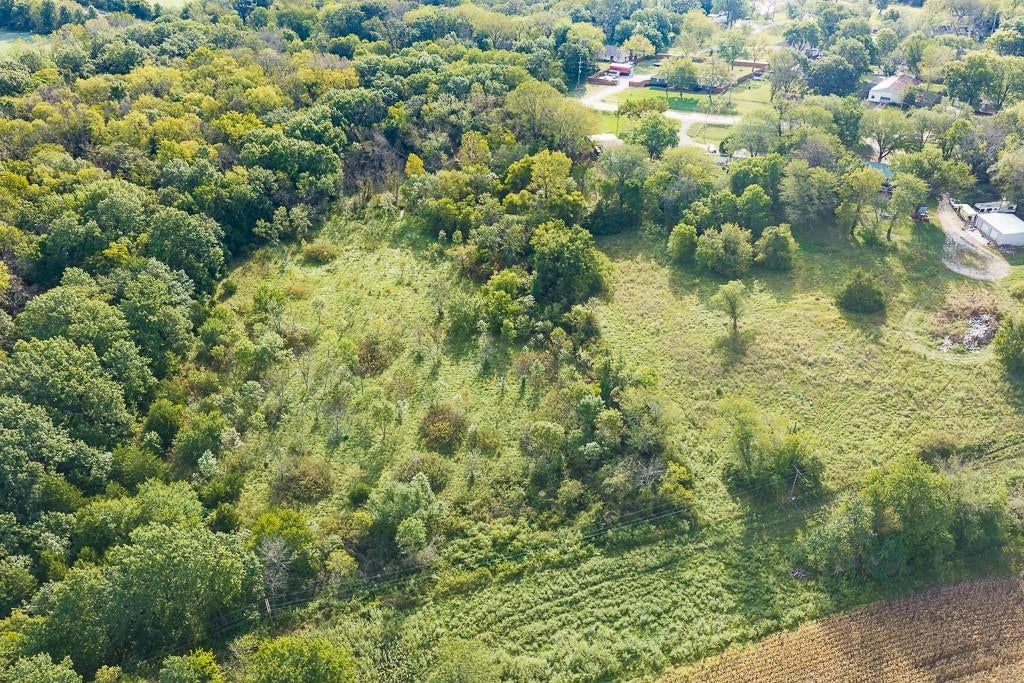 Photo 24 of 27 - 31376 Old KC Road, Paola, KS 66071