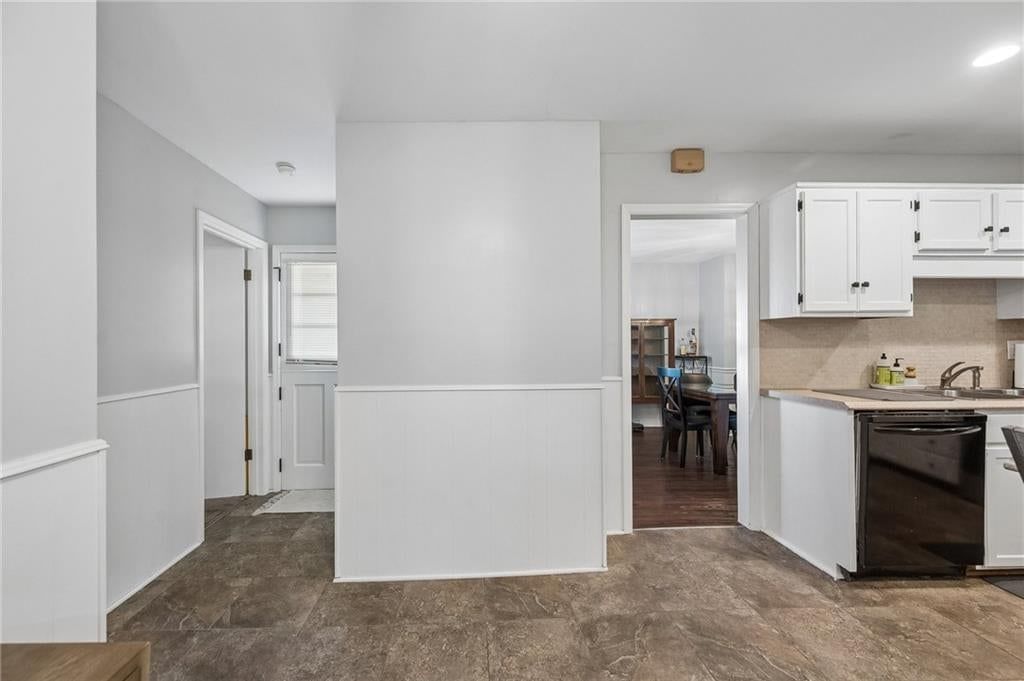 1228 E 25th Avenue — photo 11