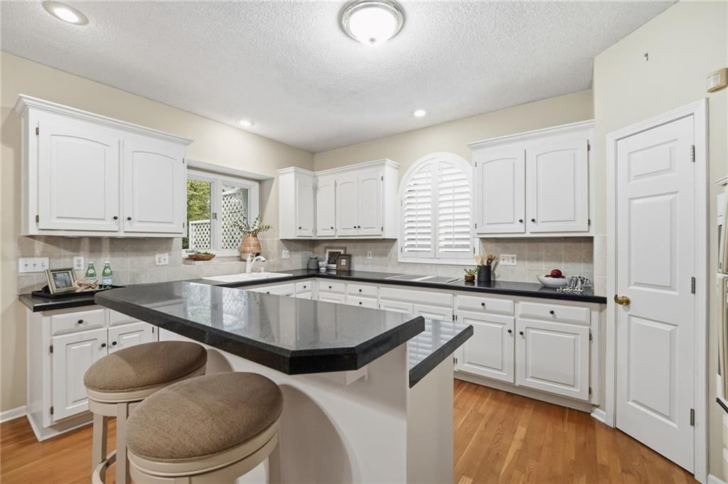 Photo 19 of 78 - 12610 W 126th Street, Overland Park, KS 66213