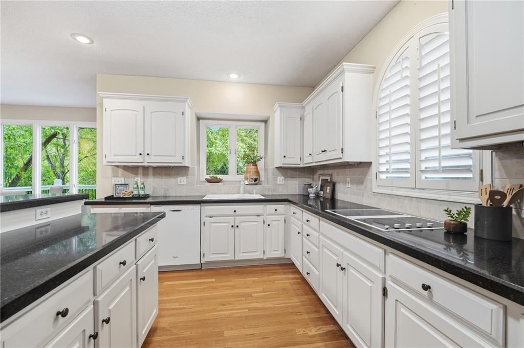 Photo 20 of 78 - 12610 W 126th Street, Overland Park, KS 66213