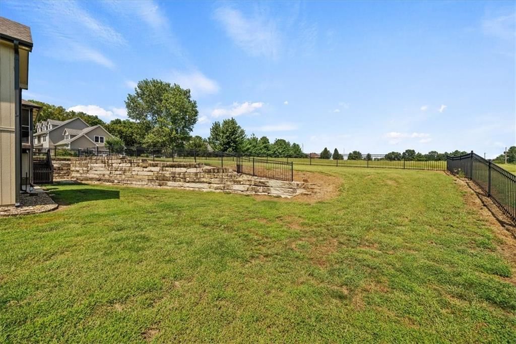 18220 Prairie View Drive — photo 5