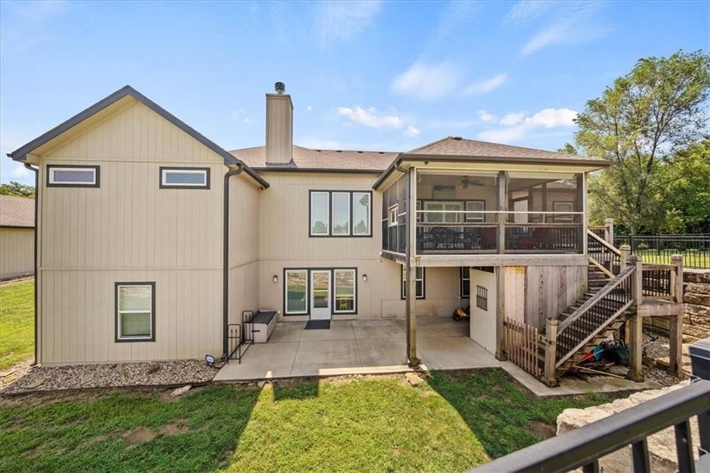 18220 Prairie View Drive — photo 9