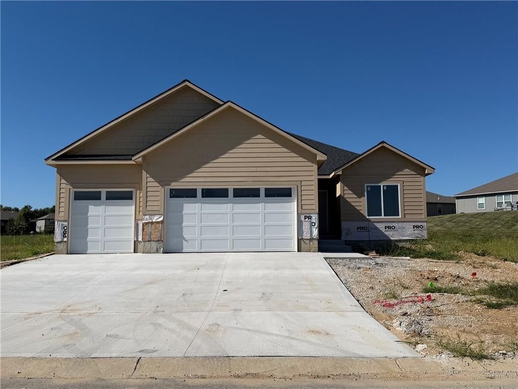 8013 SE Crumley Court — photo 3