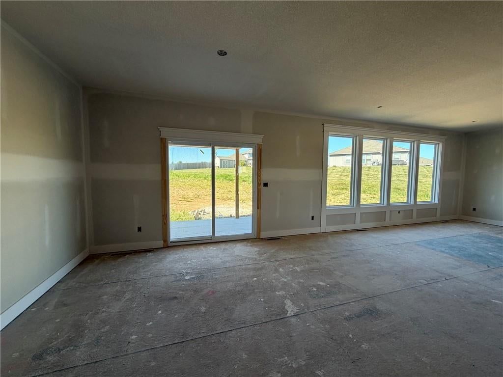 8013 SE Crumley Court — photo 7