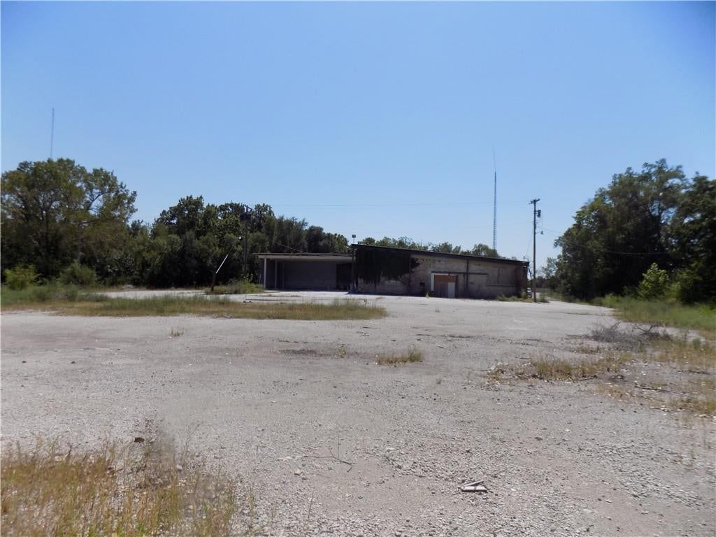 801 W Wilson Street — photo 15