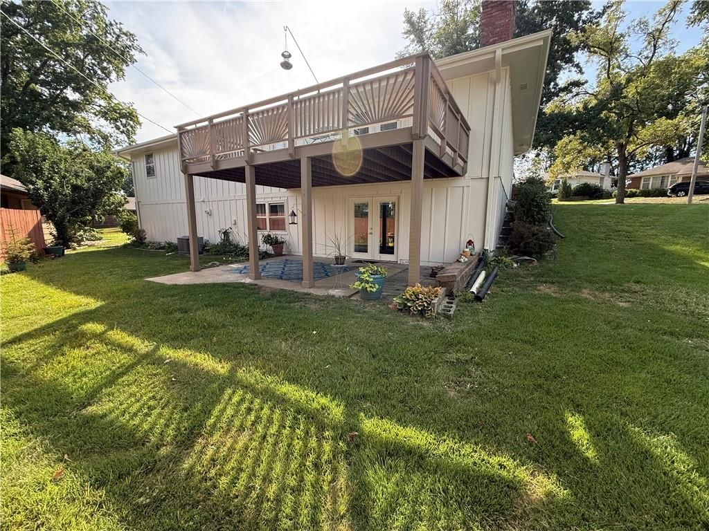 200 W 104th Terrace — photo 11