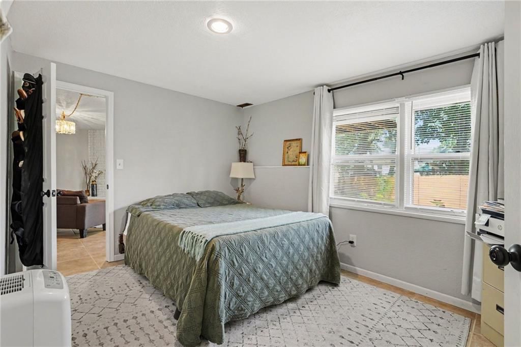 200 W 104th Terrace — photo 27