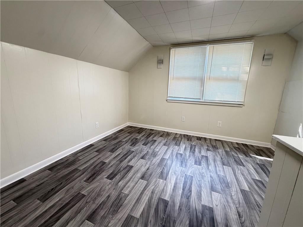 6709 Walrond Avenue — photo 10