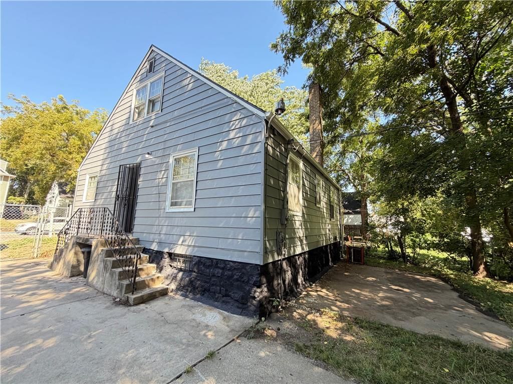 6709 Walrond Avenue — photo 12