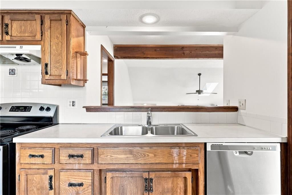 10924 W 115th Street — photo 14