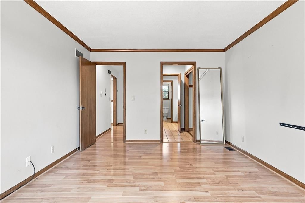 10924 W 115th Street — photo 17