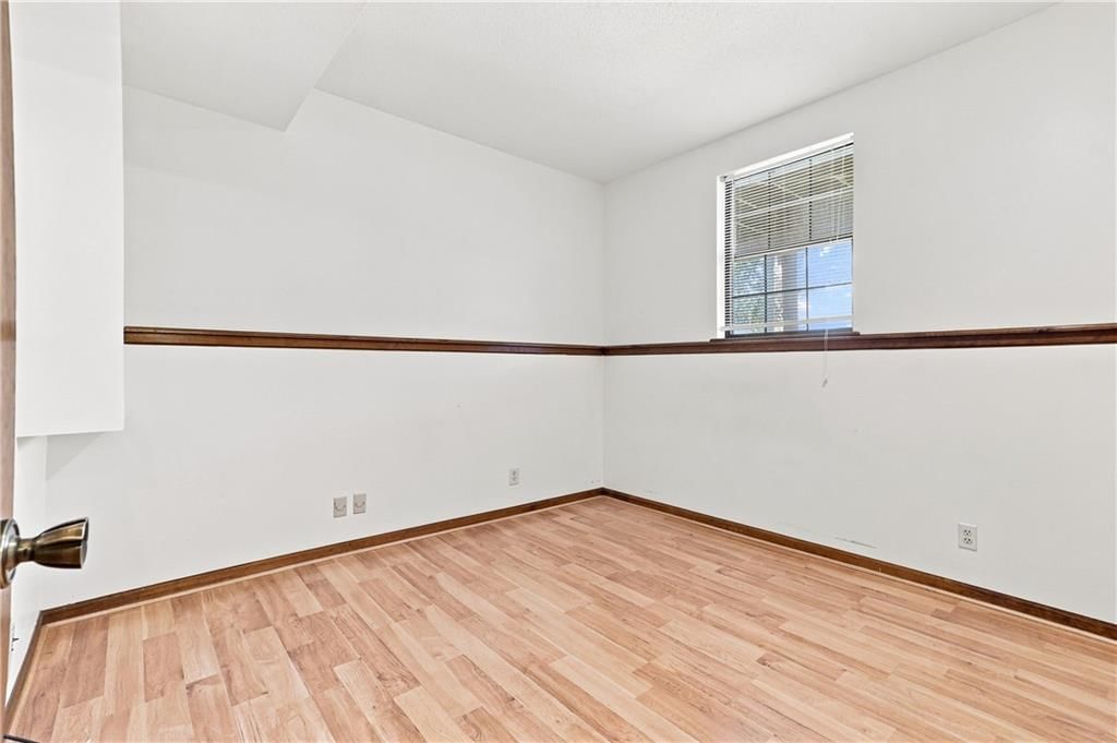 10924 W 115th Street — photo 19