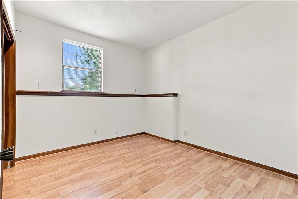10924 W 115th Street — photo 23
