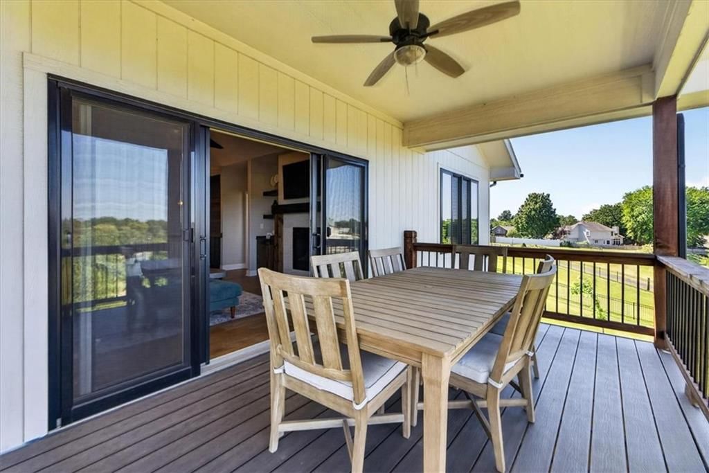 Photo 33 of 50 - 1100 NE Goshen Court, Lee's Summit, MO 64064