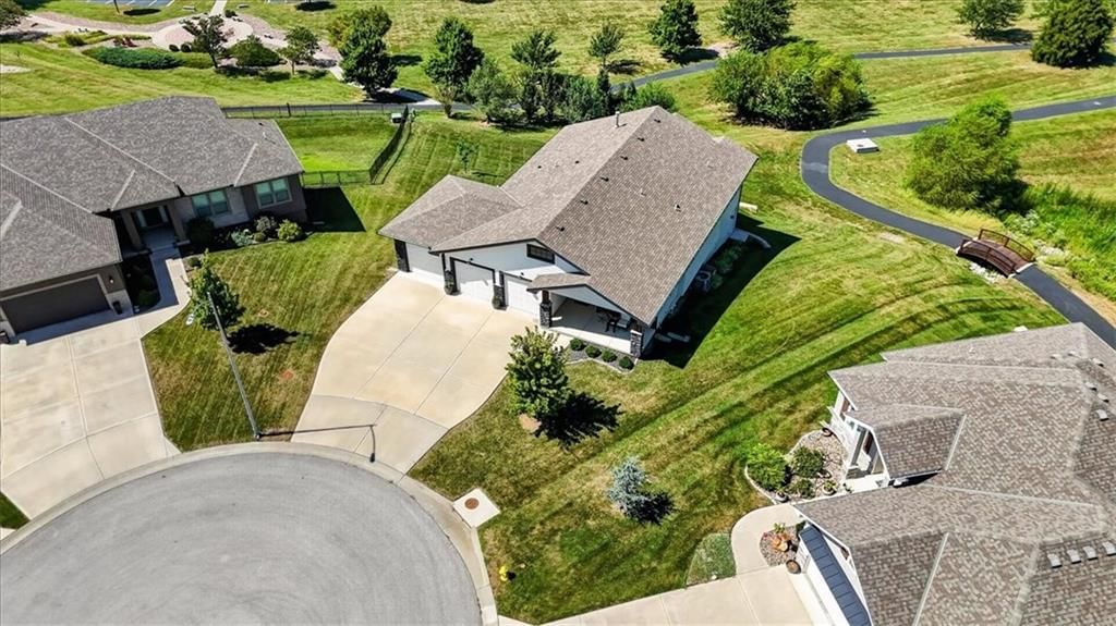 1100 NE Goshen Court, Lee's Summit, MO