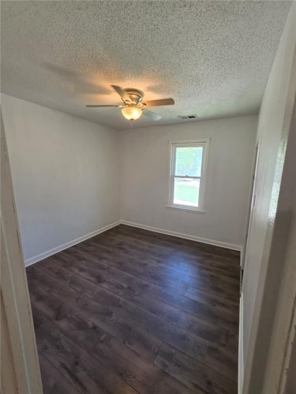1112 Leslie Street — photo 6