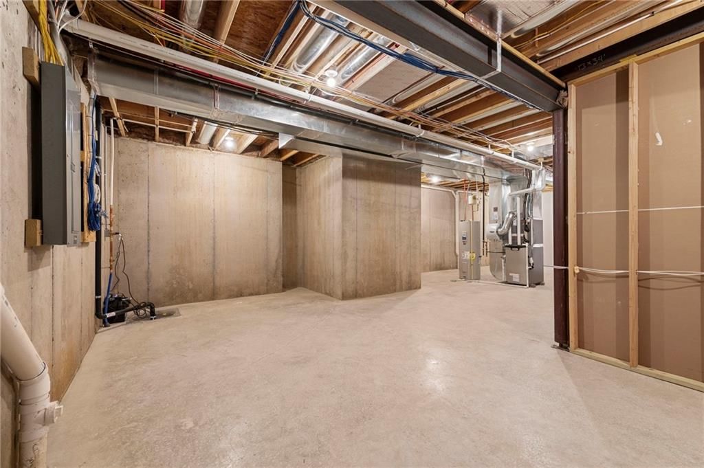 14637 Amanda Lane — photo 33