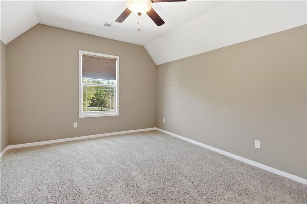 Photo 40 of 63 - 11454 S Lakecrest Drive, Olathe, KS 66061
