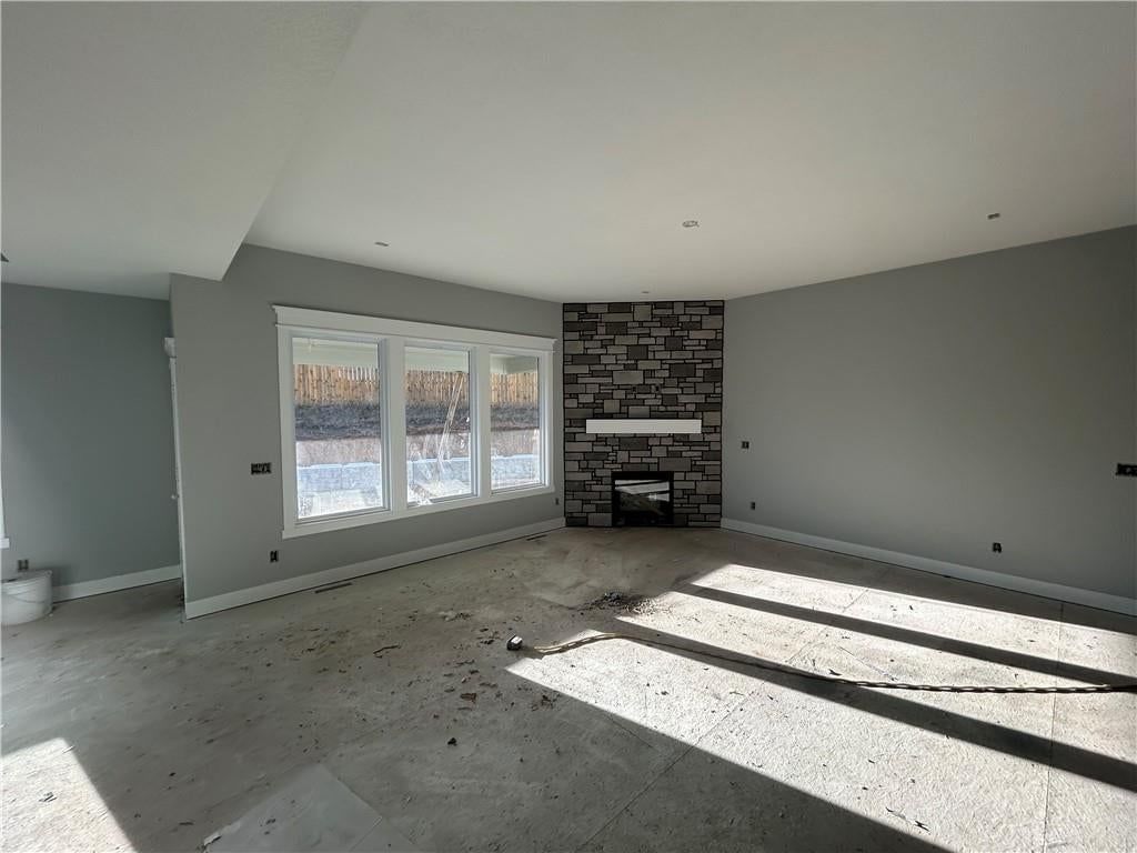 1917 Ridge Tree Drive, Pleasant Hill, MO