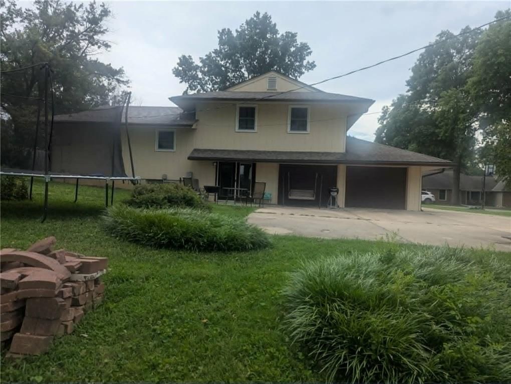 1104 W Forrest Lane — photo 38