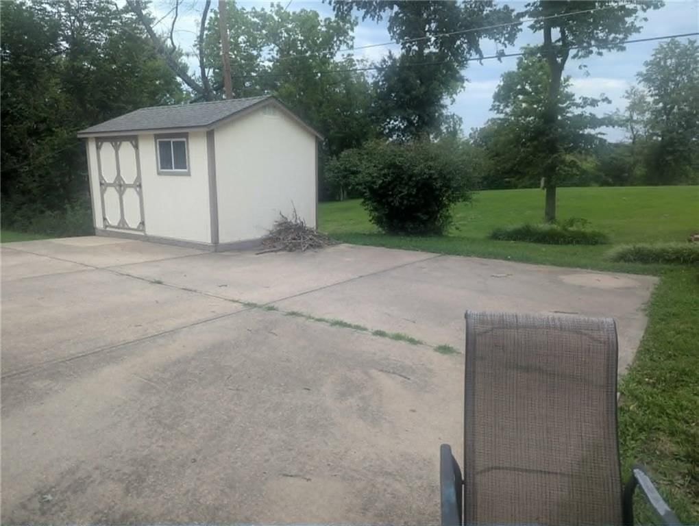 1104 W Forrest Lane — photo 42