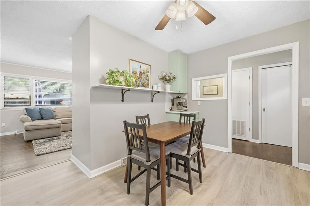 804 S Brentwood Street — photo 6