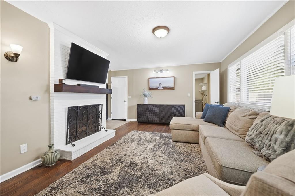 804 S Brentwood Street — photo 11