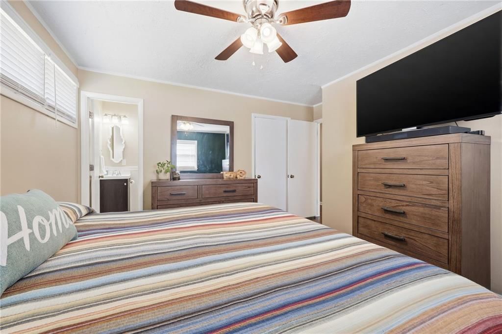 804 S Brentwood Street — photo 16
